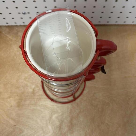 New in Box Set of 4 Christmas Lights and Characters Mugs With Stand - Picture 2 of 8